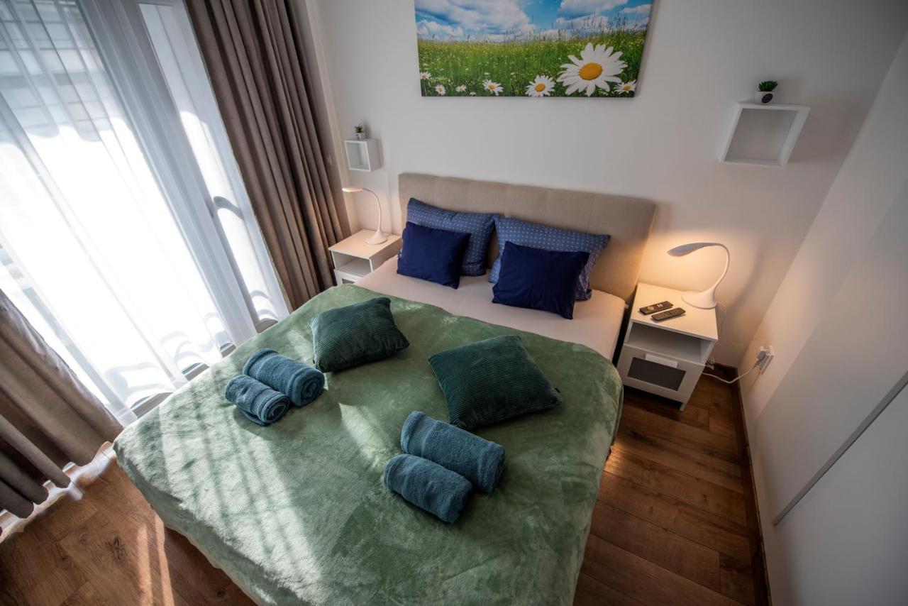 Lovely Apartman- Free Parking Pécs Kültér fotó